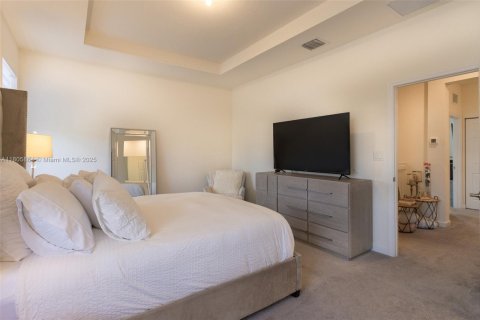 Townhouse in Hialeah, Florida 3 bedrooms, 158.68 sq.m. № 1864625 - photo 21