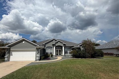 Villa ou maison à Ocala, Floride 3 chambres, 192.87 m2 № 2420350