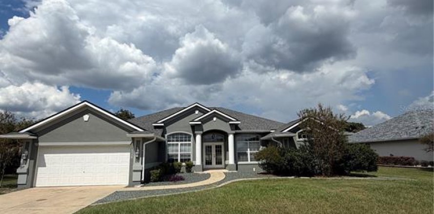 Villa ou maison à Ocala, Floride 3 chambres, 192.87 m2 № 2420350