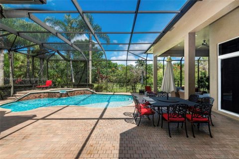 Casa en venta en Pembroke Pines, Florida, 5 dormitorios, 375.88 m2 № 1698900 - foto 7