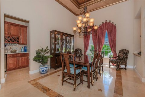 Casa en venta en Pembroke Pines, Florida, 5 dormitorios, 375.88 m2 № 1698900 - foto 19