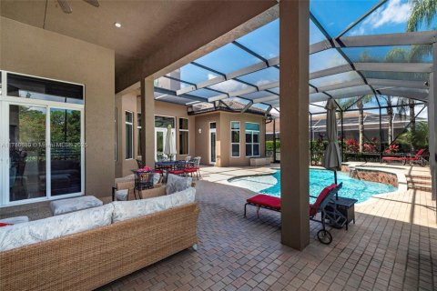 Casa en venta en Pembroke Pines, Florida, 5 dormitorios, 375.88 m2 № 1698900 - foto 12