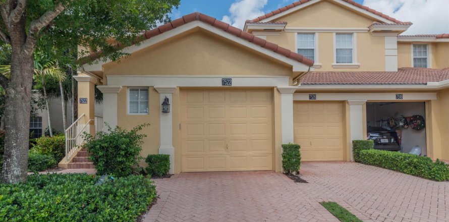 Condominio en Stuart, Florida, 3 dormitorios  № 2078367