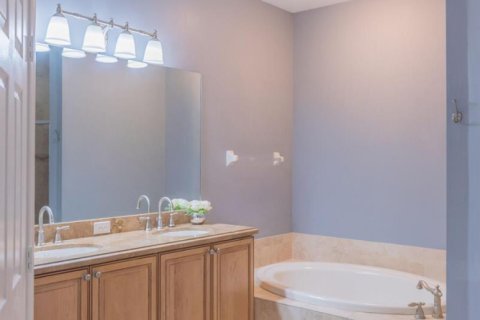 Condominio en alquiler en Stuart, Florida, 3 dormitorios, 157.93 m2 № 2078367 - foto 14