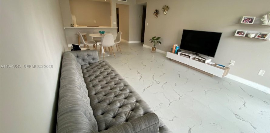 Appartement à Miami, Floride 1 chambre, 66.43 m2 № 2002139