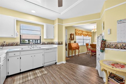 Condominio en venta en Sun City Center, Florida, 2 dormitorios, 111.76 m2 № 1833554 - foto 17