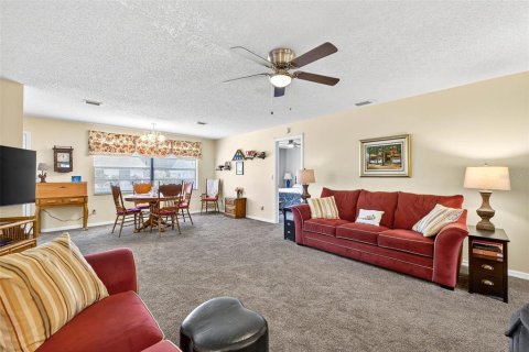Condominio en venta en Sun City Center, Florida, 2 dormitorios, 111.76 m2 № 1833554 - foto 9