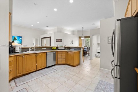 Villa ou maison à vendre à Plantation, Floride: 4 chambres, 248.42 m2 № 2070772 - photo 13