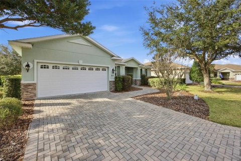 House in Ocala, Florida 3 bedrooms, 184.88 sq.m. № 2108868