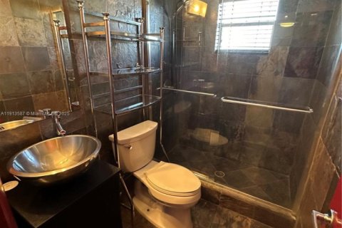 Снять в аренду кондоминиум в Майами, Флорида 1 спальня, 56.76м2, № 1968878 - фото 5