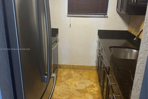 Снять в аренду кондоминиум в Майами, Флорида 1 спальня, 56.76м2, № 1968878 - фото 9