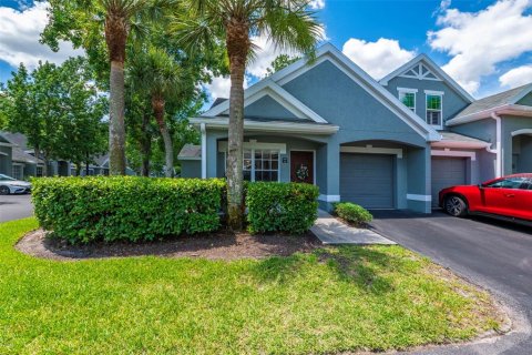 Condo in Palm Harbor, Florida, 2 bedrooms № 2197225 - photo 2