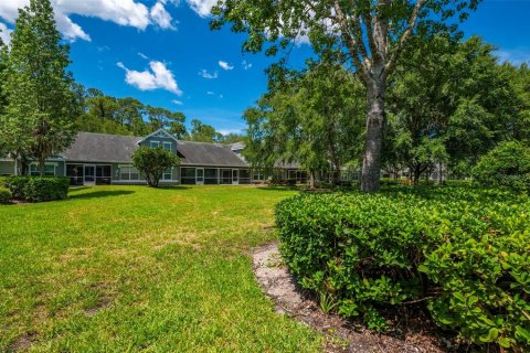 Condo in Palm Harbor, Florida, 2 bedrooms № 2197225 - photo 25