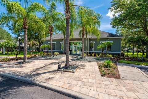 Condo in Palm Harbor, Florida, 2 bedrooms № 2197225 - photo 29