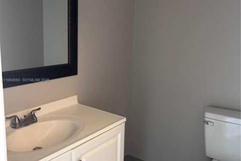 Villa ou maison à vendre à North Lauderdale, Floride: 3 chambres, 128.21 m2 № 2049491 - photo 10