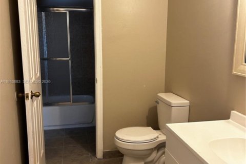 Villa ou maison à vendre à North Lauderdale, Floride: 3 chambres, 128.21 m2 № 2049491 - photo 15