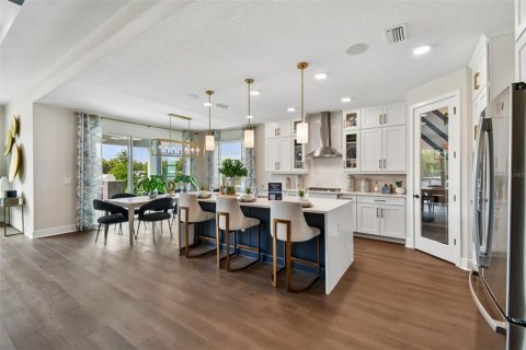 Купить виллу или дом в Апопка, Флорида 11 комнат, 321.26м2, № 2405373 - фото 4