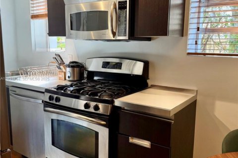 Copropriété à louer à Miami Beach, Floride: 1 chambre, 56.02 m2 № 1991492 - photo 8
