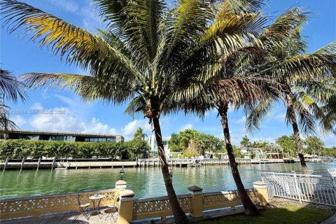 Copropriété à louer à Miami Beach, Floride: 1 chambre, 56.02 m2 № 1991492 - photo 16