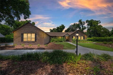 House in Ocala, Florida 4 bedrooms, 335.84 sq.m. № 1199962 - photo 1