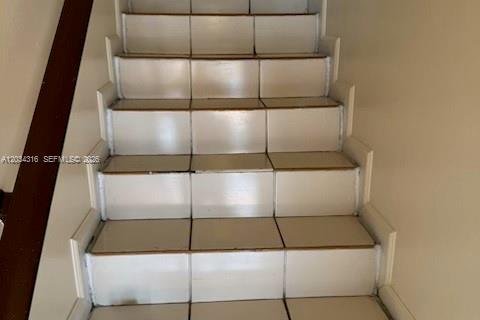 Copropriété à louer à Hialeah, Floride: 2 chambres, 85.93 m2 № 2085062 - photo 2