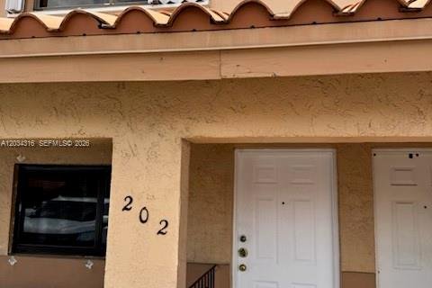 Condo à Hialeah, Floride, 2 chambres № 2085062