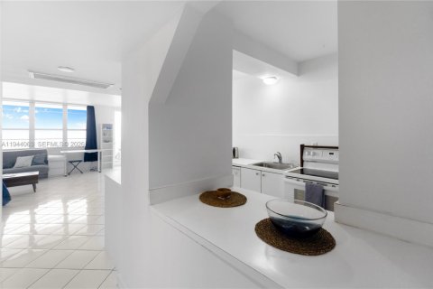 Снять в аренду кондоминиум в Майами-Бич, Флорида 48.31м2, № 2000716 - фото 10