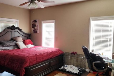 Condo in Orlando, Florida, 2 bedrooms  № 1821352 - photo 8