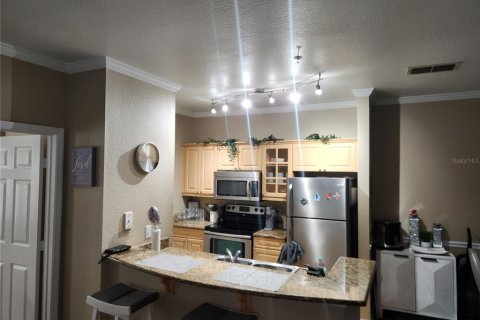 Condo in Orlando, Florida, 2 bedrooms  № 1821352 - photo 2