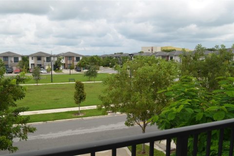 Casa en venta en Florida City, Florida, 5 dormitorios, 176.7 m2 № 1981991 - foto 26