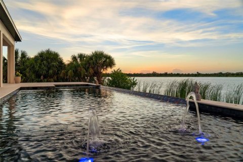 House in Ruskin, Florida 3 bedrooms, 246.93 sq.m. № 1876662 - photo 2