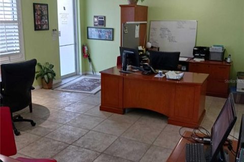 Propiedad comercial en venta en Bradenton, Florida, 139.35 m2 № 1765286 - foto 4