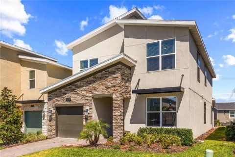 House in Davenport, Florida 5 bedrooms, 280.1 sq.m. № 1648019 - photo 2