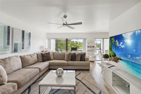 Condo in Orlando, Florida, 2 bedrooms  № 1787587 - photo 6