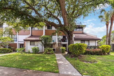 Condo in Orlando, Florida, 2 bedrooms  № 1787587 - photo 1