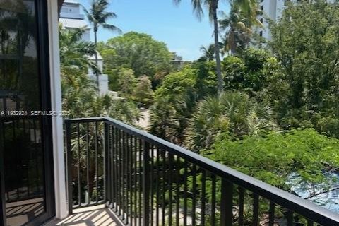 Снять в аренду квартиру в Ки-Бискейн, Флорида 1 спальня, 90.3м2, № 1991703 - фото 17