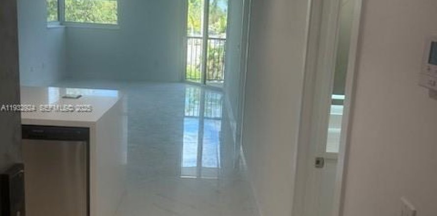 Квартира в Ки-Бискейн, Флорида 1 спальня, 90.3м2 № 1991703