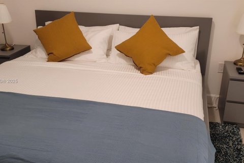 Купить кондоминиум в Дорал, Флорида 1 спальня, 60.48м2, № 1861409 - фото 8