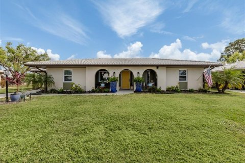 House in Nokomis, Florida 2 bedrooms, 150.87 sq.m. № 1509929 - photo 2