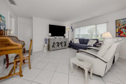 House in Nokomis, Florida 2 bedrooms, 150.87 sq.m. № 1509929 - photo 15