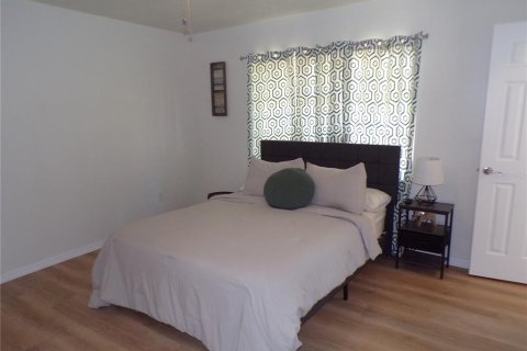 House in Port Charlotte, Florida 3 bedrooms, 134.62 sq.m. № 1674009 - photo 18