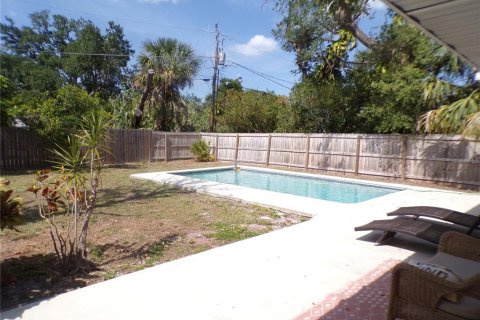 House in Port Charlotte, Florida 3 bedrooms, 134.62 sq.m. № 1674009 - photo 27