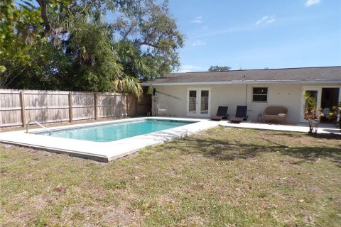 House in Port Charlotte, Florida 3 bedrooms, 134.62 sq.m. № 1674009 - photo 30