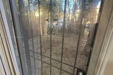 Condominio en alquiler en Lauderhill, Florida, 3 dormitorios, 120.59 m2 № 2025976 - foto 23