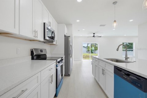 Villa ou maison à vendre à DeLand, Floride: 3 chambres, 129.97 m2 № 2218383 - photo 15