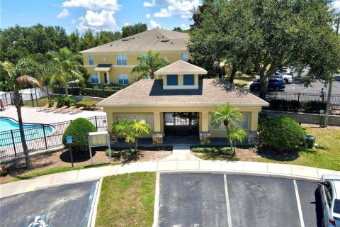 Townhouse in Valrico, Florida 2 bedrooms, 144.93 sq.m. № 1899483 - photo 19