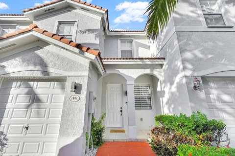 Adosado en venta en Miami, Florida, 3 dormitorios, 161.93 m2 № 1861425 - foto 2