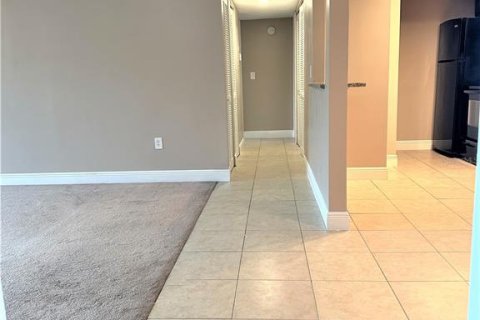 Condo in Orlando, Florida, 2 bedrooms № 2102363 - photo 3