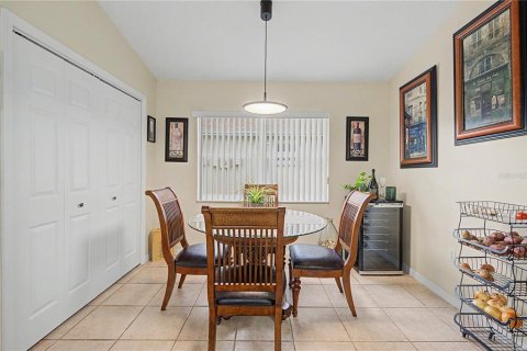 Villa ou maison à vendre à New Port Richey, Floride: 2 chambres, 149.2 m2 № 2339009 - photo 13