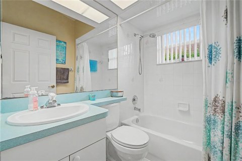 Villa ou maison à vendre à New Port Richey, Floride: 2 chambres, 149.2 m2 № 2339009 - photo 20